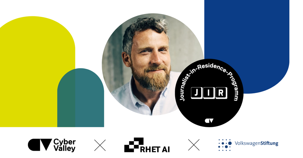 Vor weißem Hintergrund sind geometrische Formen in gelb und Blautönen zusammen mit einem Portraitfoto von Christoph Koch angeordnet. Mittig rechts ist ein schwarzer Kreis mit weißer Schrift ("Journalist-in-Residence-Programm - JIR"). Am unteren Bildrand sind die Logos von Cyber Valley, RHET AI und der VolkswagenStiftung.